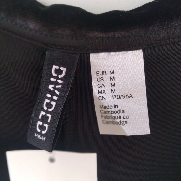 DIVIDED BLACK VELOUR JUMPSUIT SIZE M MEDIUM NEW WITH TAGS SHORT SLEEVES HALF-ZIP - Picture 7 of 15